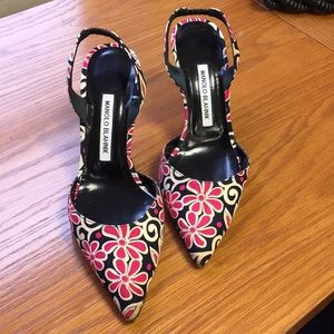 🌸 🌺 Authentic Manolo Blahnik sling-backs 🌸 🌺